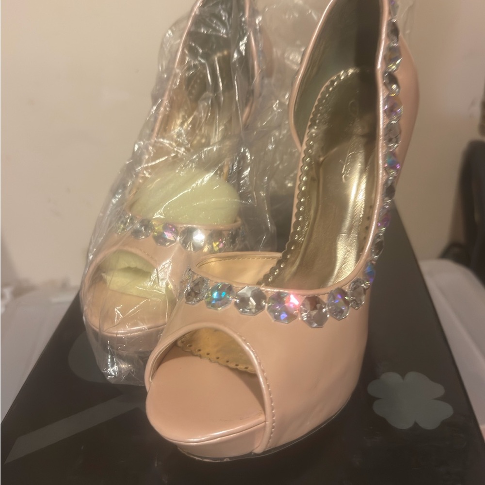 Johnathan Kayne Nude Heels